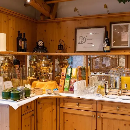 Hotel Alpenhof Tirolo
